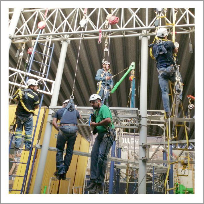 Curso Persona Competente en Alturas - Fall-Pro de México S.A. DE C.V.